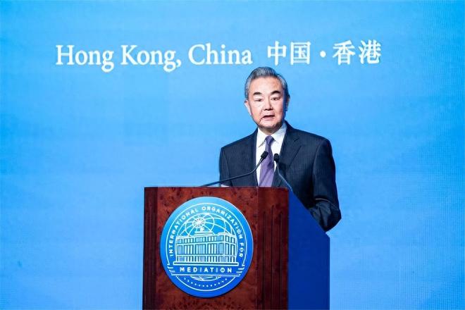 美国做不到的香港做到了！国际调解院成立32国联手反制西方霸权